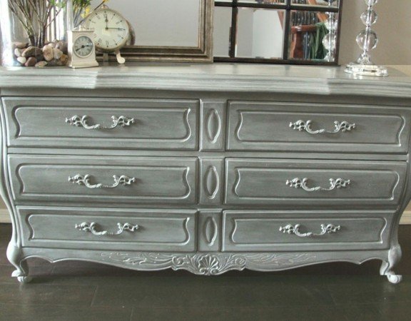 Traditional chest of drawers painted light silver
